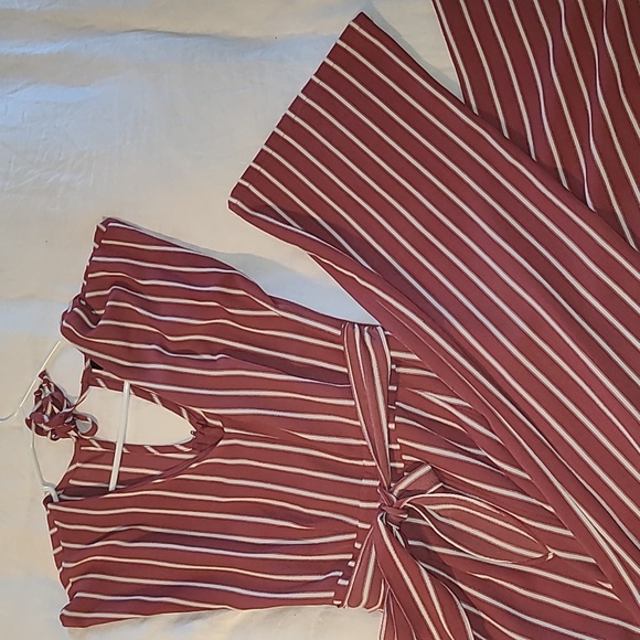 Jumper - Picture 8 of 8